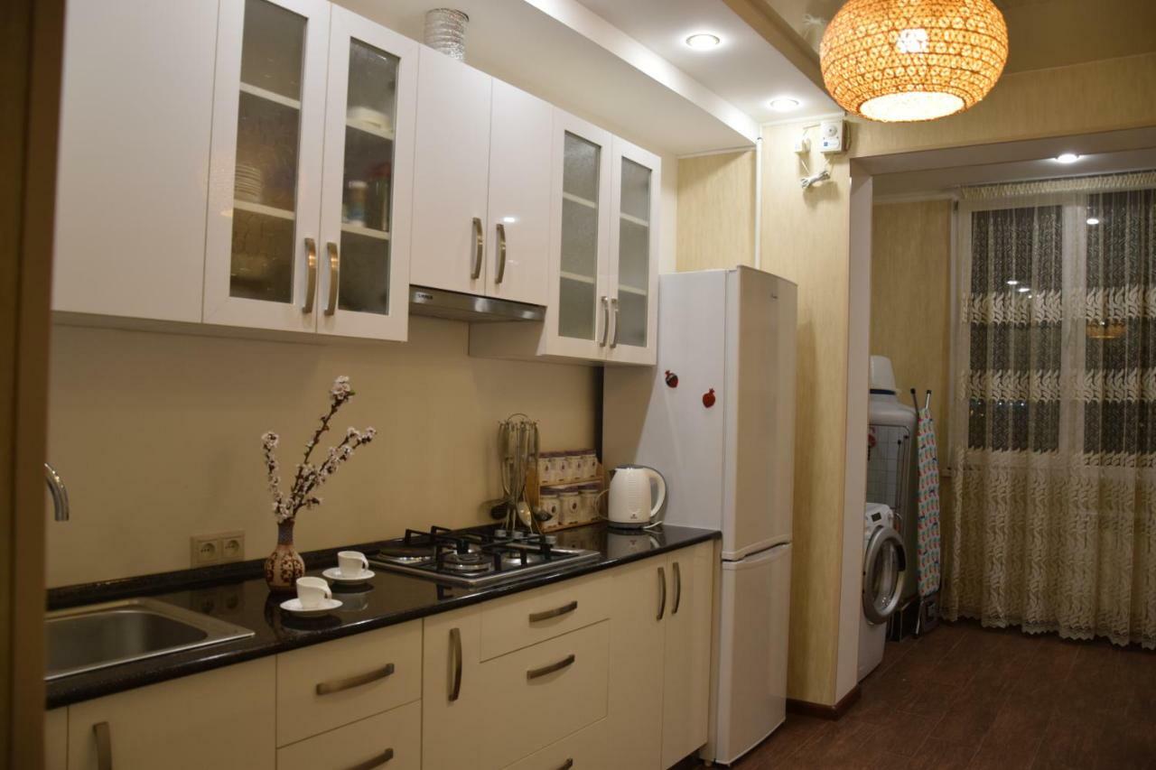Massiv Apt Yerevan Ngoại thất bức ảnh